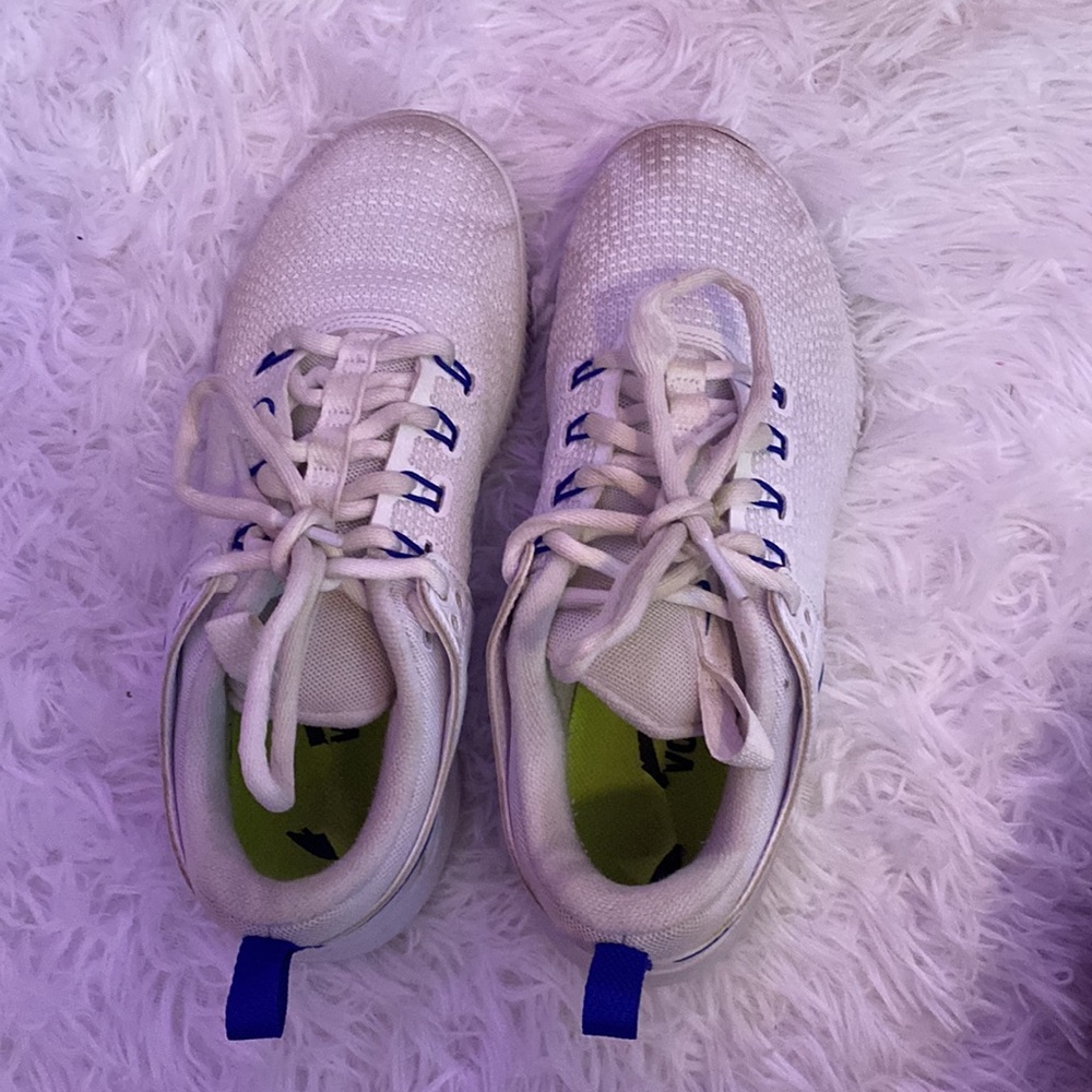nike hyperace volleyball shoes - Picture 3 of 11